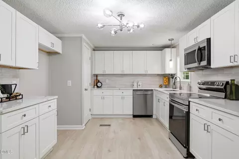 3841 Dodge Ave, Durham, NC 27704 photo 2