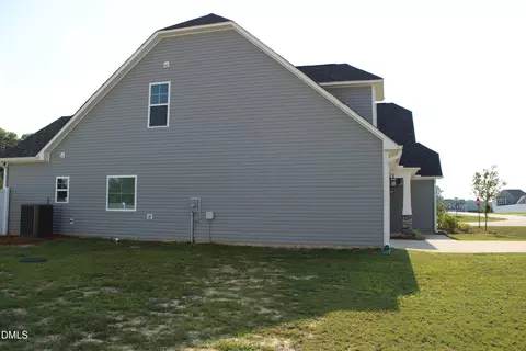 Exterior - 20 E Sand Luggs Ct, Angier, NC 27501 photo 4 of 6