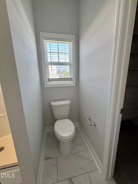 Bath - 20 E Sand Luggs Ct, Angier, NC 27501 photo 4 of 8