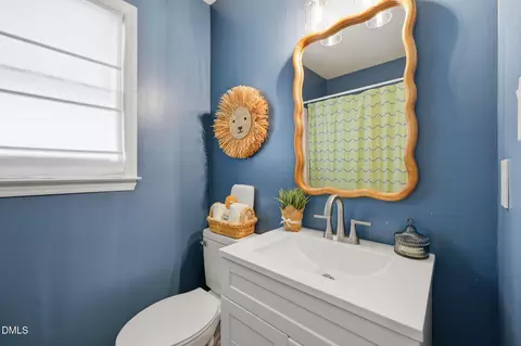 Bath - 105 Willow Wisp Ct, Wake Forest, NC 27587 photo 2 of 3