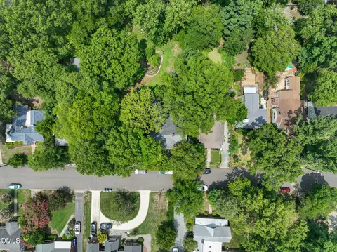 1018 Wells St, Durham, NC 27707 photo 8
