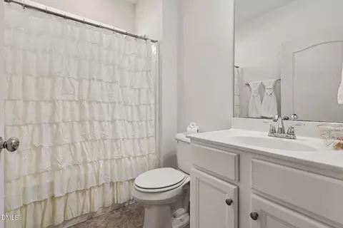 Bath - 538 Brunello Dr, Wake Forest, NC 27587 photo 1 of 2