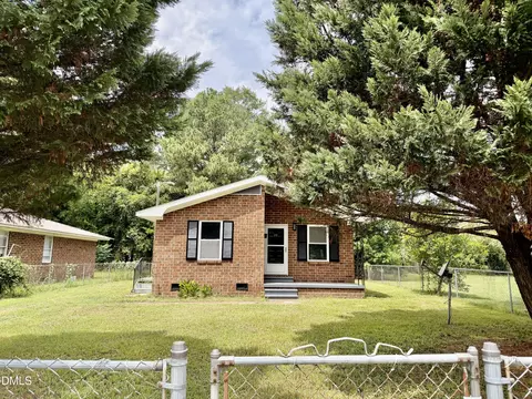 811 Crawford St, Goldsboro, NC 27530