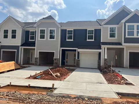 1319 Hammond Dr, Mebane, NC 27302