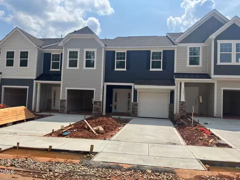 1319 Hammond Dr, Mebane, NC 27302