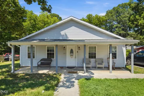 401 S Ireland St, Burlington, NC 27217