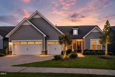 1004 Cryptic Wood Ave, Fuquay Varina, NC 27526