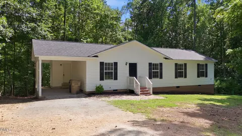 221 Dogwood Ave, Clayton, NC 27520