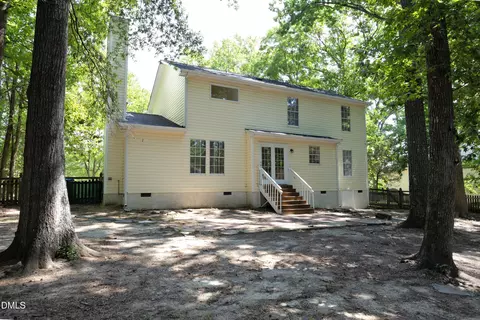 Exterior - 541 Bluestone Rd, Durham, NC 27713 photo 4 of 9