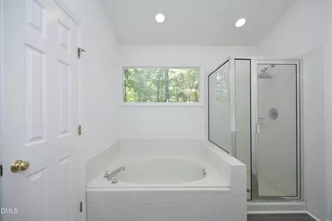 Bath - 541 Bluestone Rd, Durham, NC 27713 photo 2 of 3