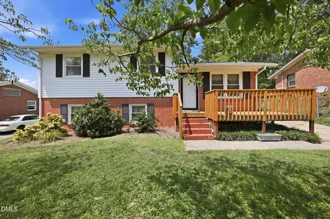 2222 Lynette Dr, Greensboro, NC 27403
