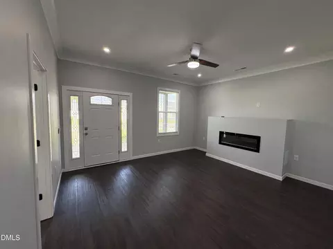 Living - 708 E Divine St, Dunn, NC 28334 photo 2 of 4
