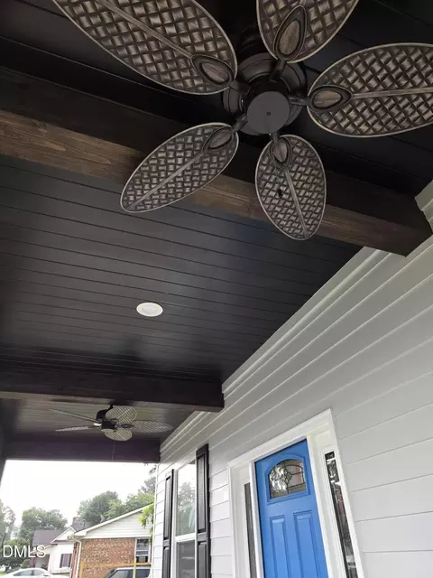 Exterior - 708 E Divine St, Dunn, NC 28334 photo 4 of 8