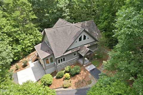 1001 Reaves Dr, Chapel Hill, NC 27516
