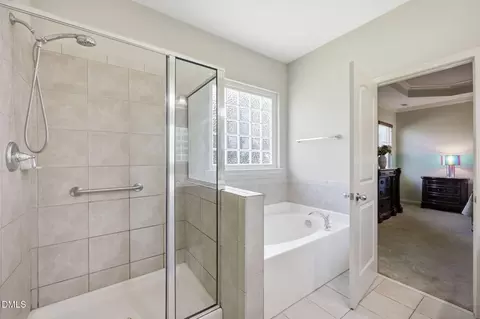 Bath - 815 Ember Dr, Durham, NC 27703 photo 3 of 4