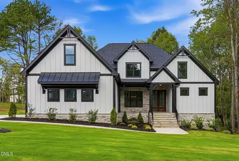 1225 Red Cedar Ct, Youngsville, NC 27596