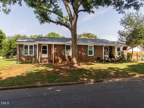 1207 Collins Dr, Burlington, NC 27215