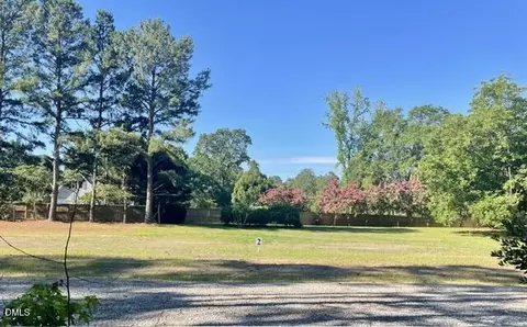 105 Weston Sky Ln, Fuquay Varina, NC 27526