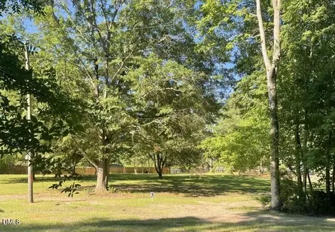 155 Weston Sky Ln, Fuquay Varina, NC 27526