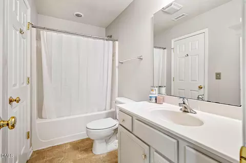 Bath - 610 Basil Dr, Durham, NC 27713 photo 3 of 6