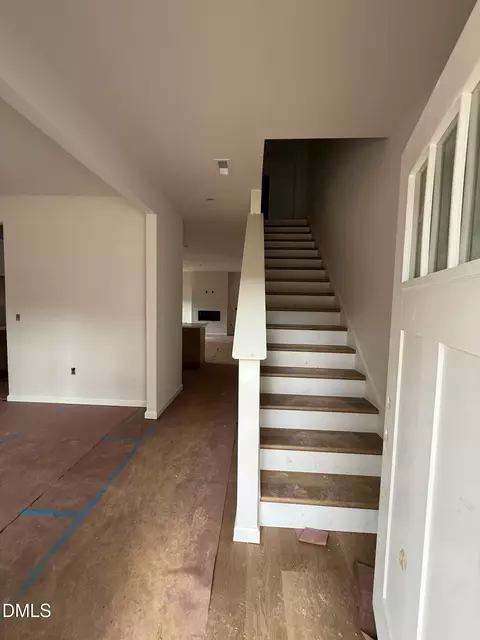 713 Crestview Dr, Durham, NC 27712 photo 5