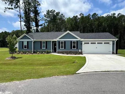 39 N Rowsham Pl, Smithfield, NC 27577