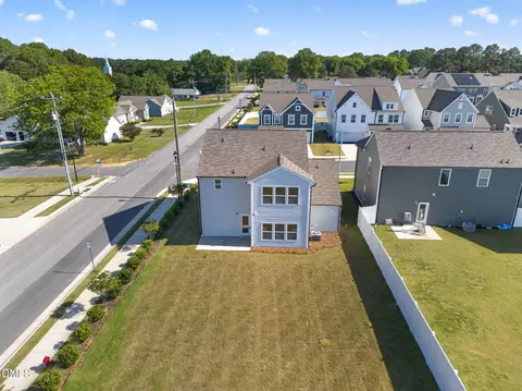 14 Horseshoe Pl, Angier, NC 27501