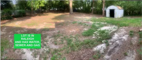 420 Colleton Rd, Raleigh, NC 27610 photo 4
