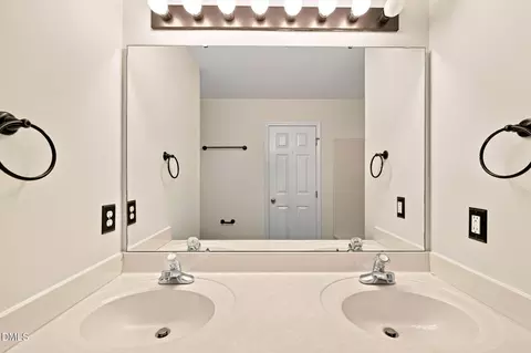Bath - 6217 Daybreak Dr, Wake Forest, NC 27587 photo 3 of 5