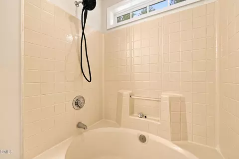 Bath - 6217 Daybreak Dr, Wake Forest, NC 27587 photo 4 of 5