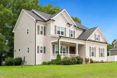 318 Lambert Ln, Fuquay Varina, NC 27526