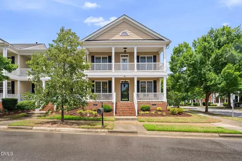 500 Franklin Manor Ln, Cary, NC 27519