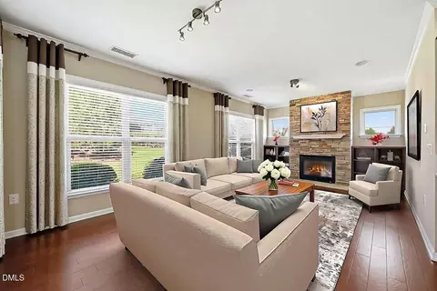 Living - 105 Manning Way, Durham, NC 27703 photo 1 of 2