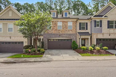 265 Daymire Glen Ln, Cary, NC 27519