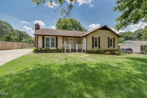 4124 Iverson St, Raleigh, NC 27604