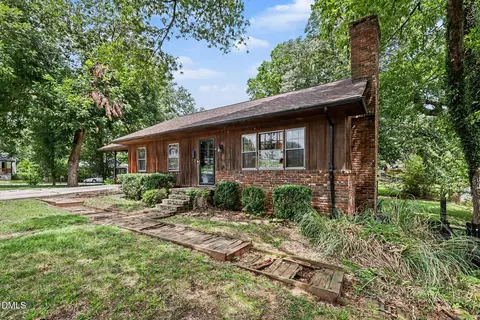 1211 E Willowbrook Dr, Burlington, NC 27215 photo 6