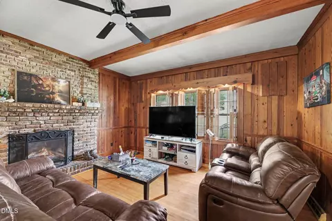 1211 E Willowbrook Dr, Burlington, NC 27215 photo 16