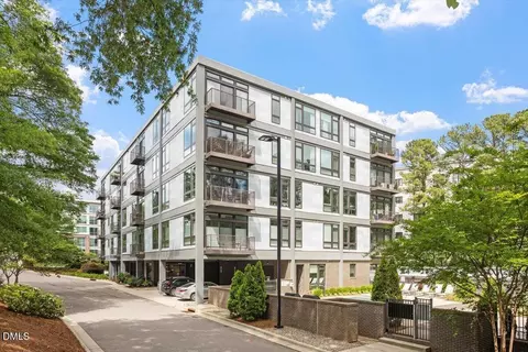 1300 Saint Marys St #207, Raleigh, NC 27605