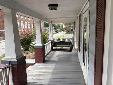 211 Tarpley St, Burlington, NC 27215