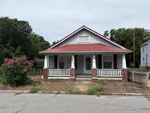 211 Tarpley St, Burlington, NC 27215