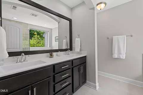 Bath - 1150 Searstone Ct, Durham, NC 27713 photo 2 of 5