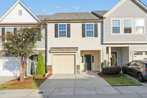 270 E Porthaven Way, Clayton, NC 27527