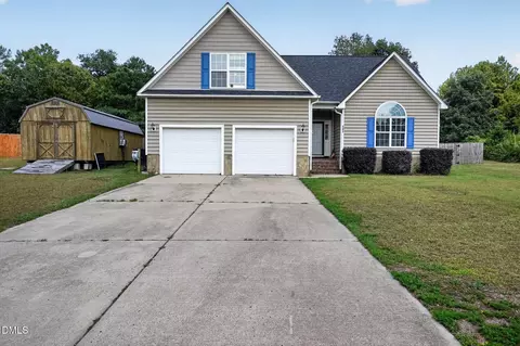 545 Colonial Hills Dr, Lillington, NC 27546