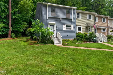 5701 Forest Lawn Ct, Raleigh, NC 27612