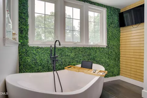 Bath - 4125 Farrington Rd, Durham, NC 27707 photo 2 of 5