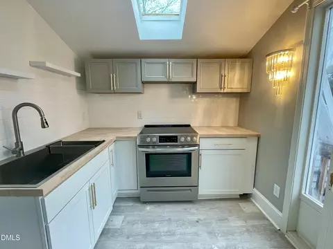 Kitchen - 4125 Farrington Rd, Durham, NC 27707 photo 5 of 5