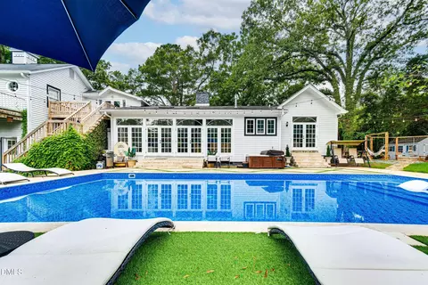 Exterior - 4125 Farrington Rd, Durham, NC 27707 photo 5 of 8