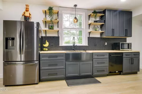 Kitchen - 4125 Farrington Rd, Durham, NC 27707 photo 2 of 5