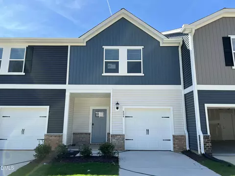 804 Stream View Ct, Mebane, NC 27302