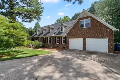 204 Raindrop Ct, Raleigh, NC 27615